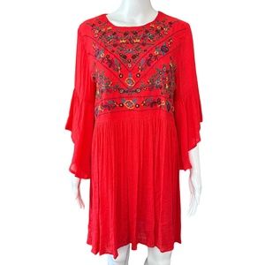 Umgee Women's Size L Embroidered Boho Bell Sleeve Lined Round Neck Flowy Fit